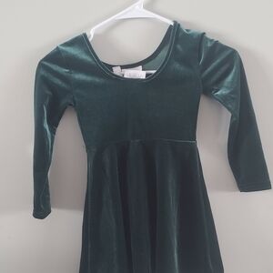 Green Velvet Long Sleeve Dress